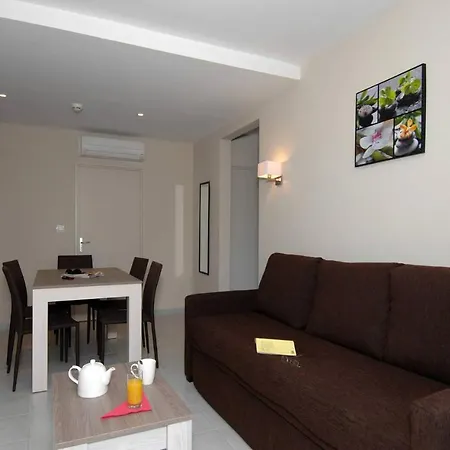 Holiday home Prestige Du Golfe 2p4p